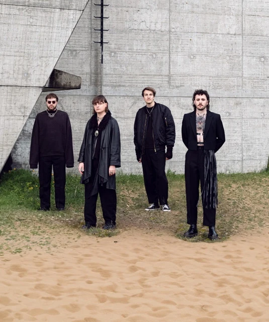 Die Bandmitglieder von Robot Dog funeral