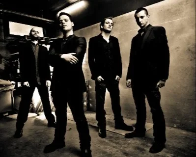 Die Bandmitglieder von Sybreed