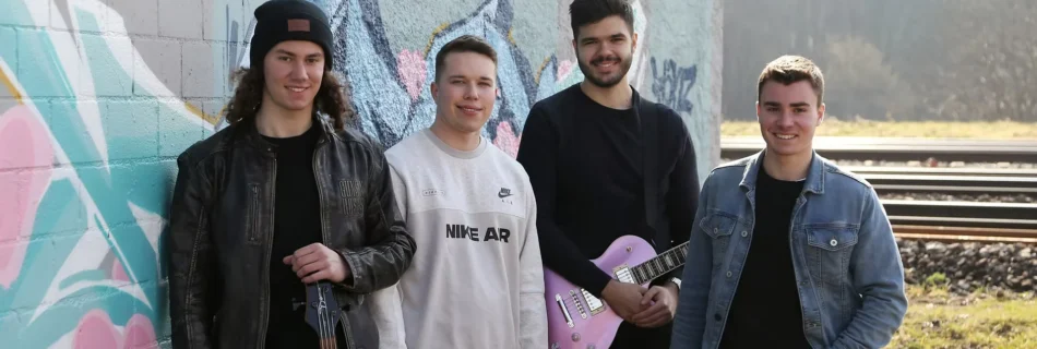 Die Bandmitglieder von Underclass Heroes