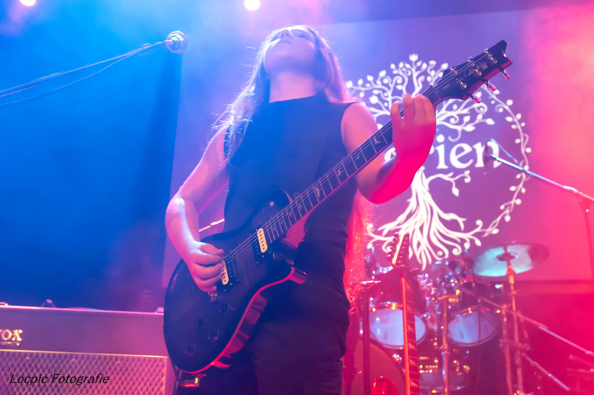 Die junge Newcommer Gitarrist von der Band Lorien am Drachetöter Festival 2025.